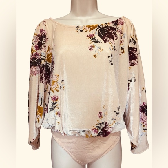 Intimately Free People Floral Babe Slouchy Velvet Dolman Bodysuit - Size XS - Picture 4 of 6